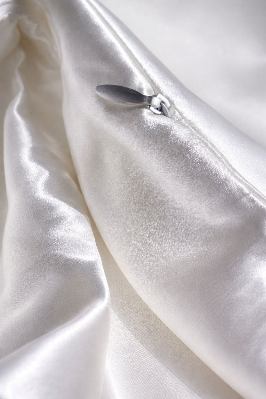 100% Mulberry Silk Pillowcase – 22 Momme, 6A Grade